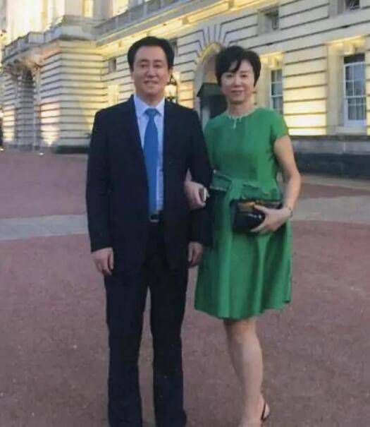 精品成人乱色一区二区